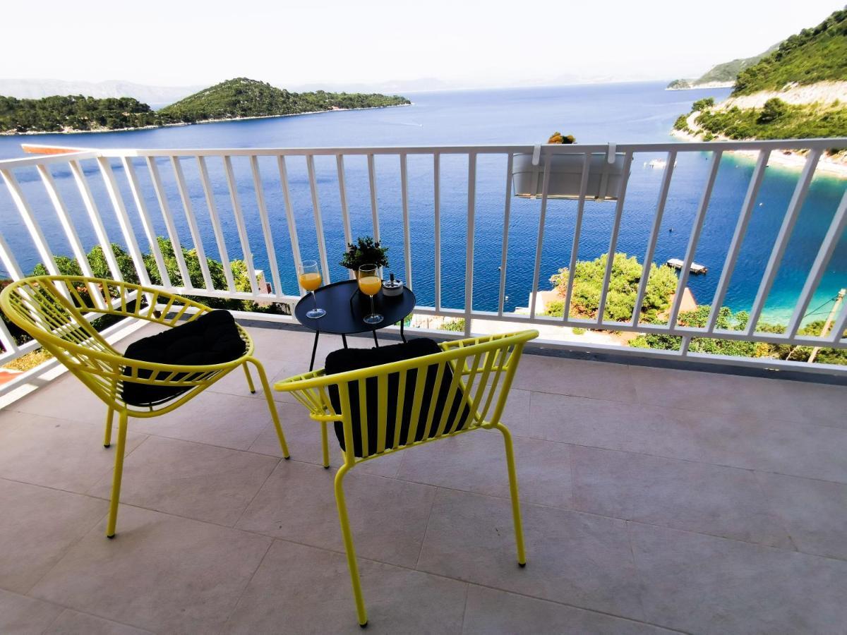 Yellow Wish Sobra Exterior photo